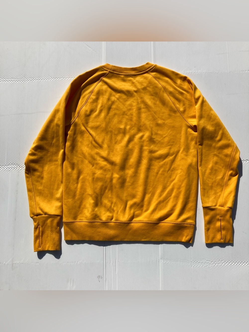 Athleta Triumph Game Point Sweatshirt Yellow Size Medium Women’s - Picture 2 of 8